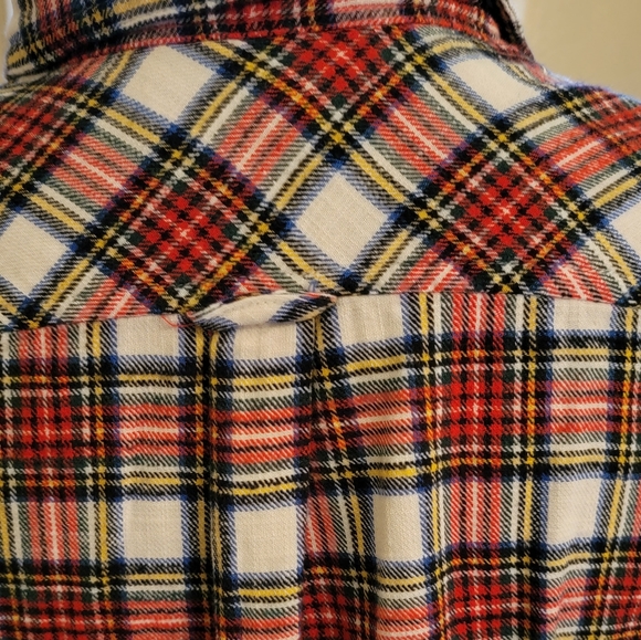 J.Crew Classic-Fit Shirt in Snowy Stewart Tartan Flannel 6 - Picture 3 of 5
